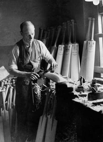 Production cricket bats - production,