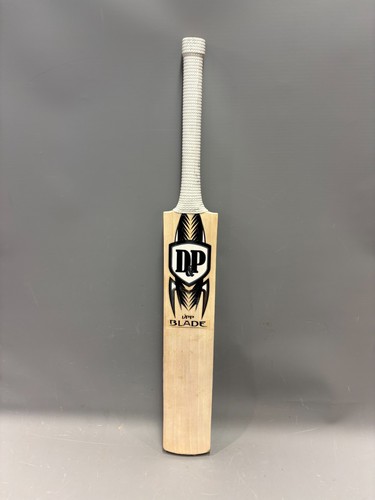 Blade upp h - upp, cricket